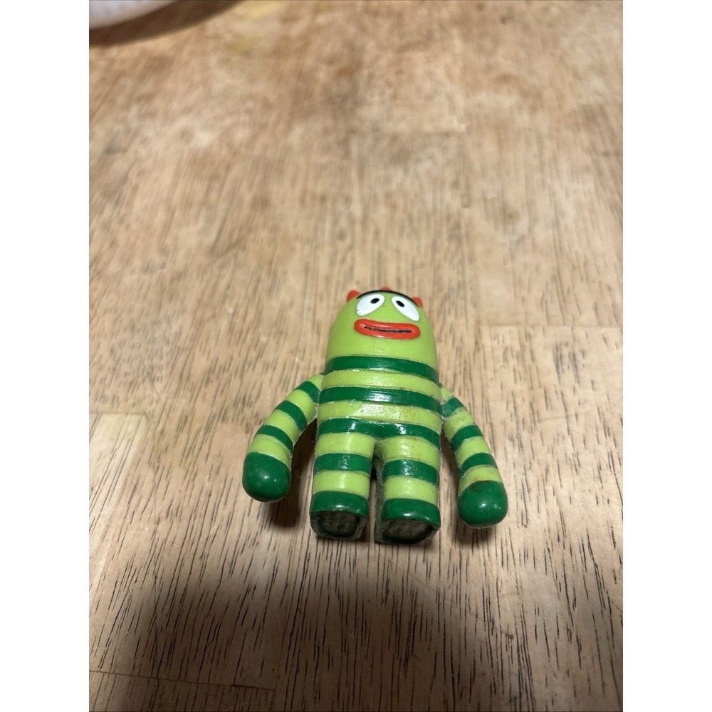 BROBEE Yo Gabba Gabba! 2013 Jazwares 3” Poseable Action Figure